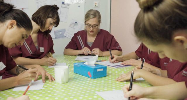 Schichtübergabe Hebammen